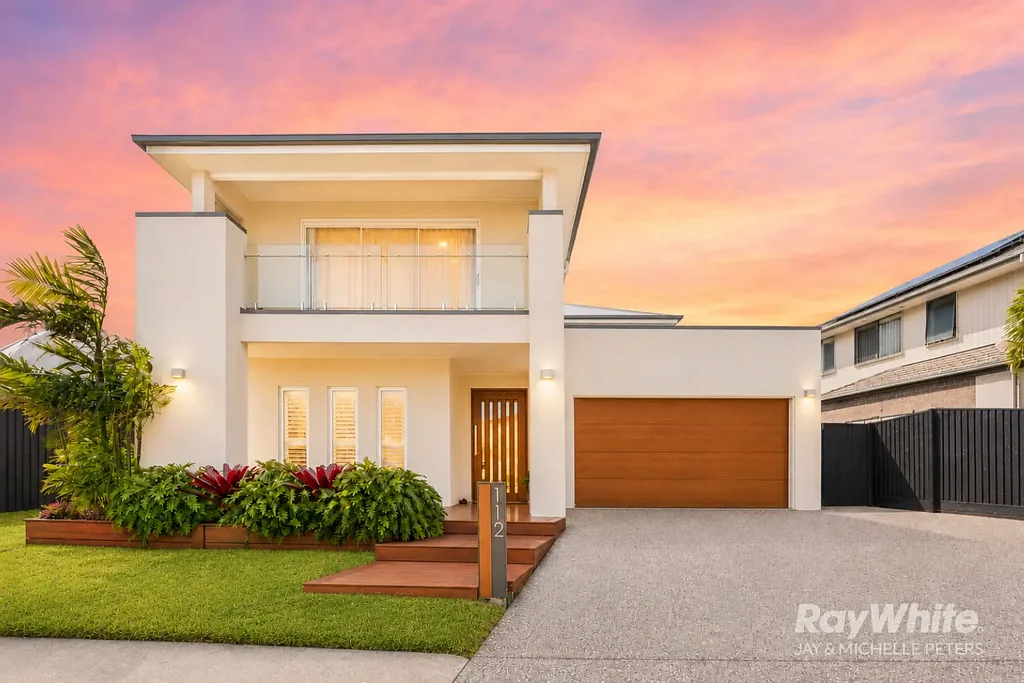 Newport 5غرفة نوم Sophisticated Family Living with Space, Style & Exceptional Functionality