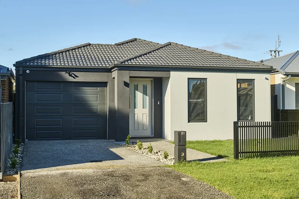 Heathcote 3房  Brand New Luxury Residence