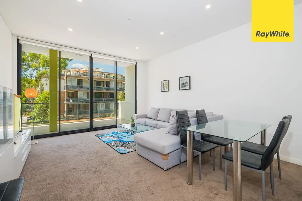 LARGE TWO BEDROOM WITH STUDY APARTMENT