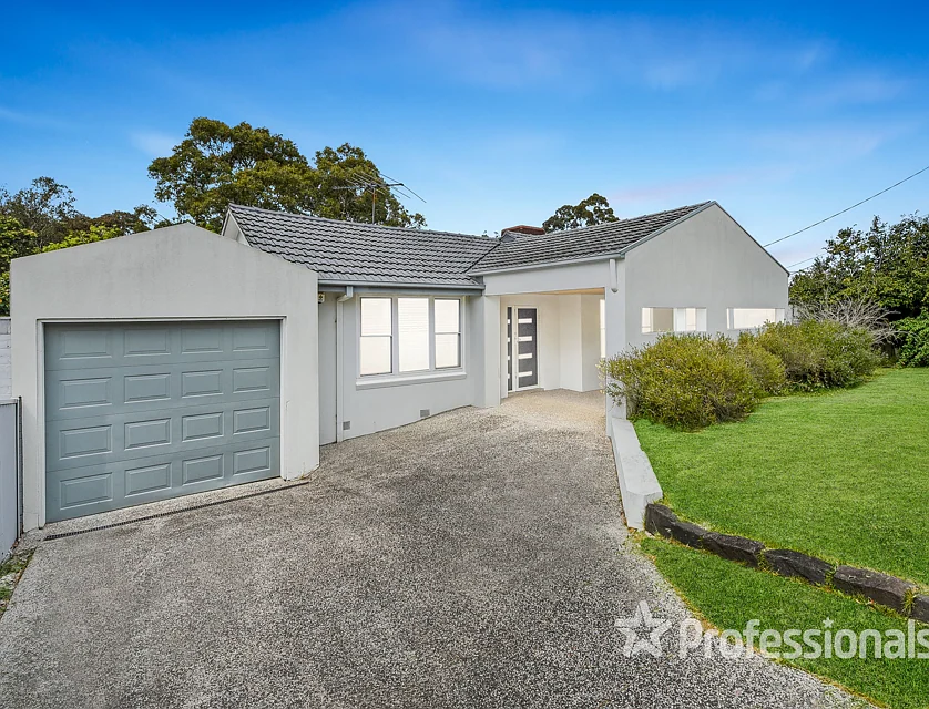 22 Falconer Street, Glen Waverley, East Melbourne, 4 कमरे, 2 बाथरूम, House