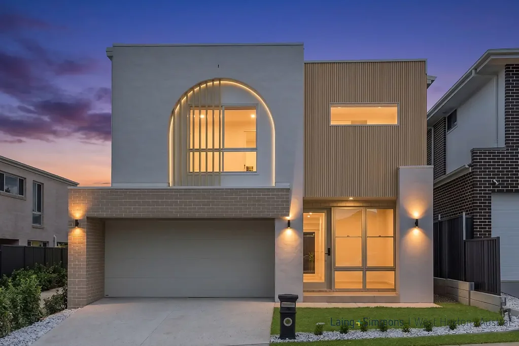 Luxurious Family Home with Pool in Prime Leppington Location