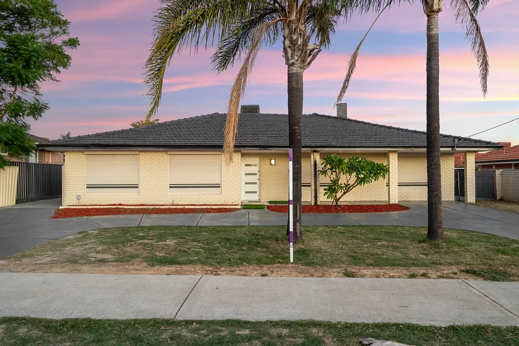 52 Southern River Road, Gosnells, WA 6110