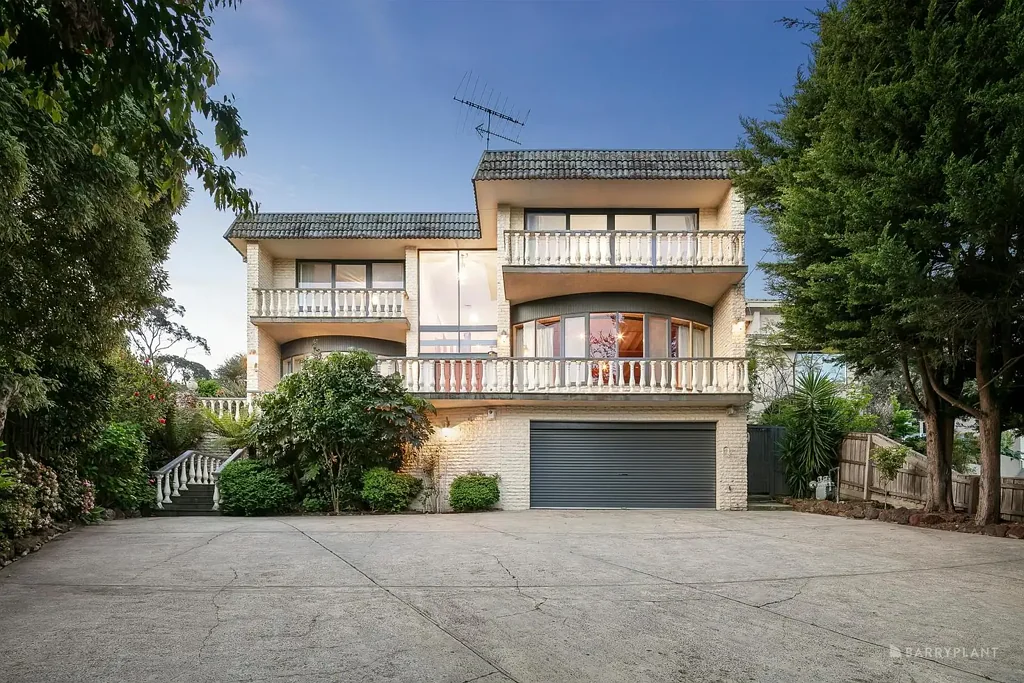 10 Yarraleen Place, Bulleen, VIC 3105