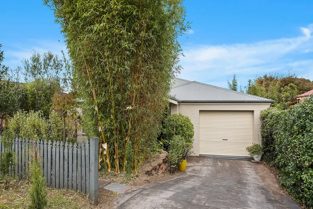 8 Masthead Place, Berkeley, NSW 2506