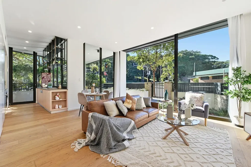Waterloo 2ห้องนอน House-Like Luxury with an Exceptional Courtyard in Waterloo's Premier Lifestyle Precinct