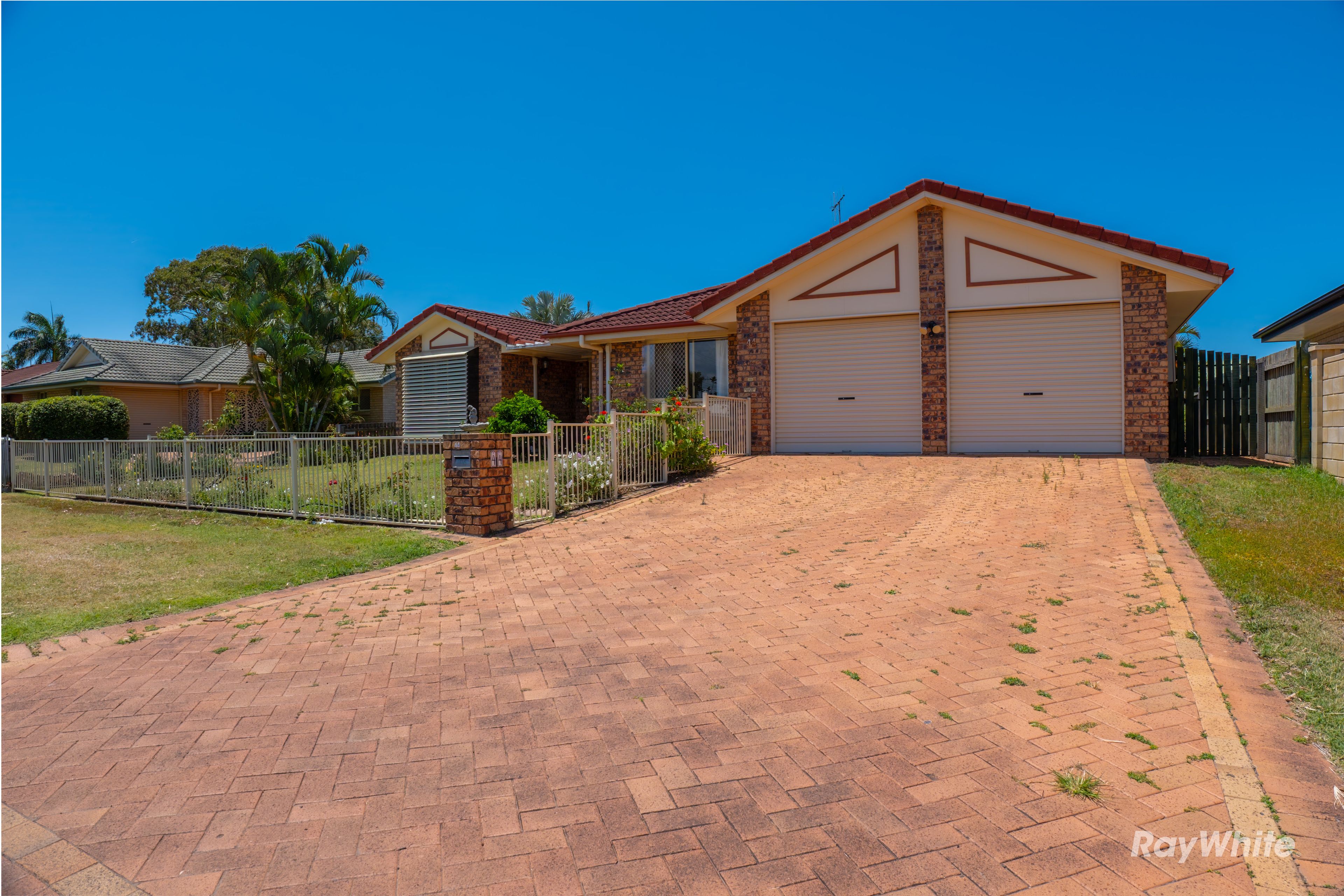 44 DAVIDSON ST, BARGARA QLD 4670, 0 chambres, 0 salles de bain, House