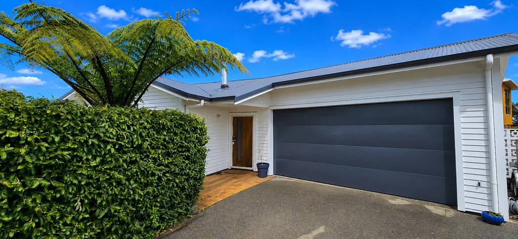 Oakura, 3 bedrooms