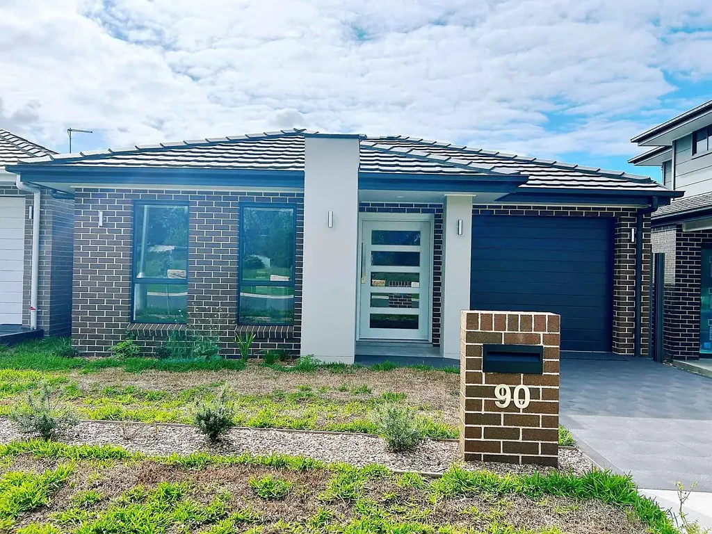 Box Hill 4Moenga Brand New Single storey Home in the Heart of Box Hill