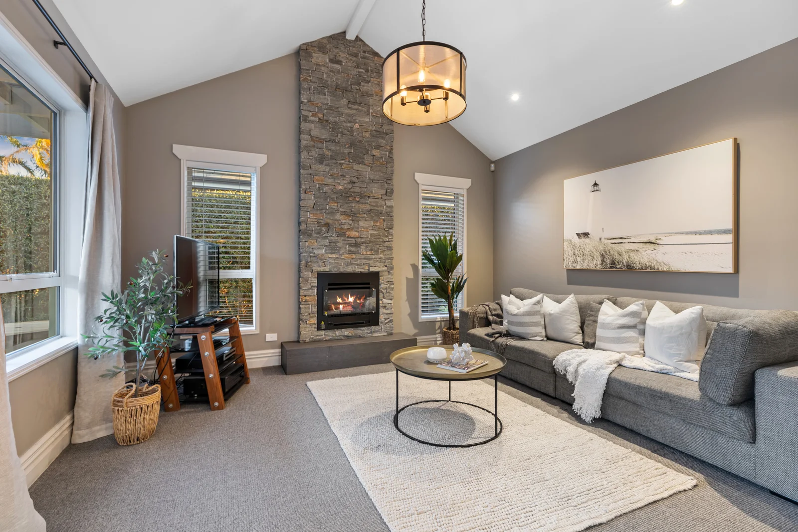 Papamoa 3 Bedroom Coastal Sophistication & Architectural Excellence