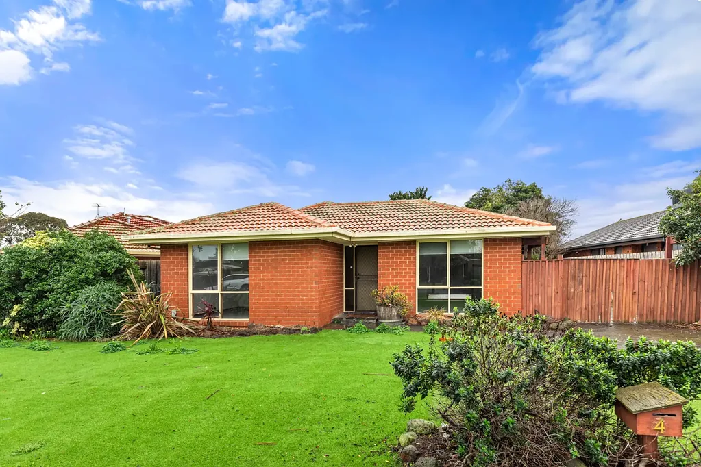 FRESHLY UPDATED FAMILY HOME IN PRIME WERRIBEE LOCATION