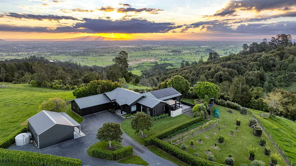 Cambridge  The finest views in the Waikato
