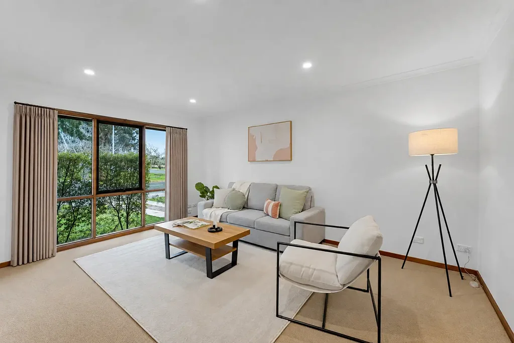 Holt 2房  Easy Living Opposite Parkland – A Smart Start in Holt