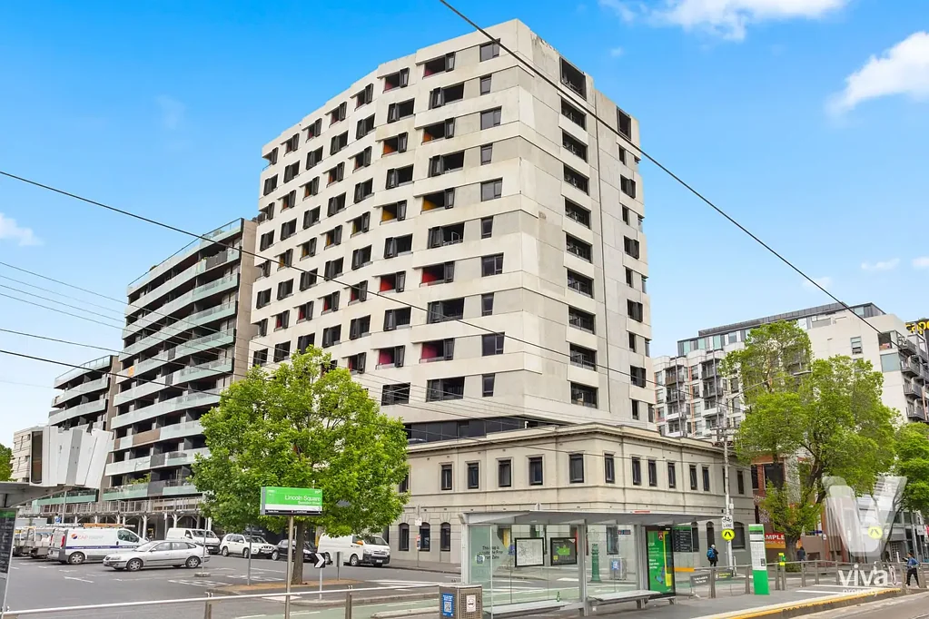 Carlton 1房  High-yield student accommodation grossing $400/week!
