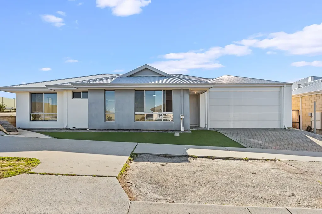Alkimos 4 Bedroom First Chance to View - This Saturday 30th @ 12:00pm - 12:30pm