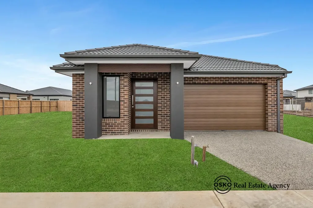 Tarneit 4कमरा ✨ Premium Family Living | Walk to Gurudwara Sahib | Near Upcoming Tarneit West Station