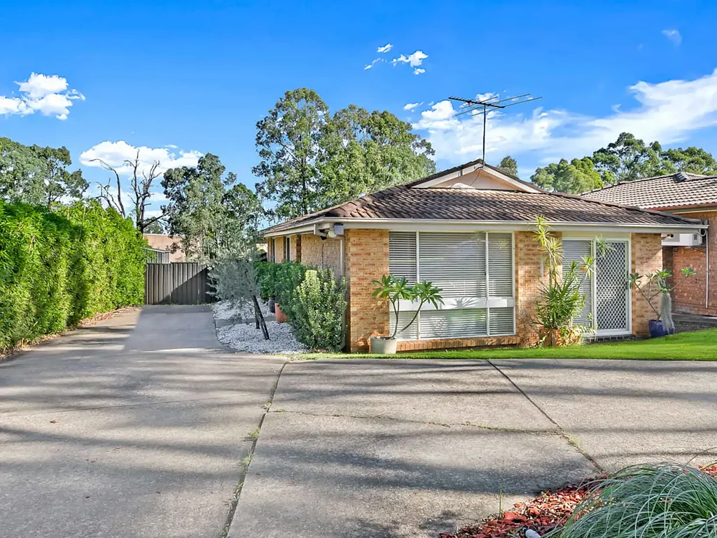 65 Faulkland Cres, Kings Park, NSW 2148
