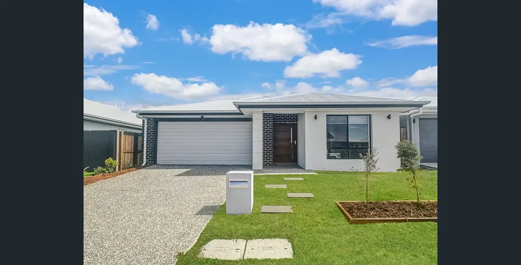 Modern Family Living in the Heart of Banya