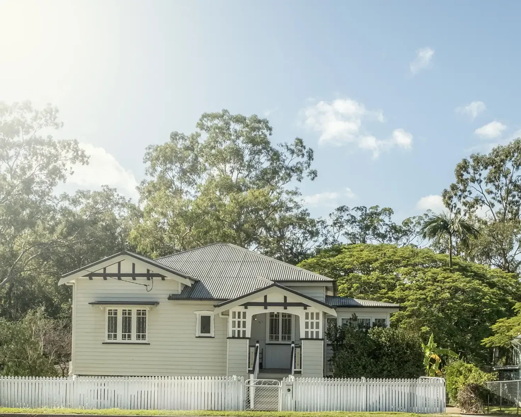 North Ipswich 3房 充满特色。开启新篇章。约1930年建造 Full of Character. Ready for the Next Chapter. Circa 1930