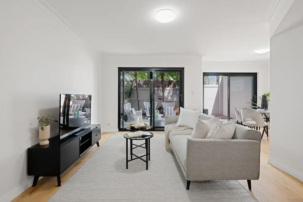 Unique Garden Apartment over 100sqm + Basement Parking