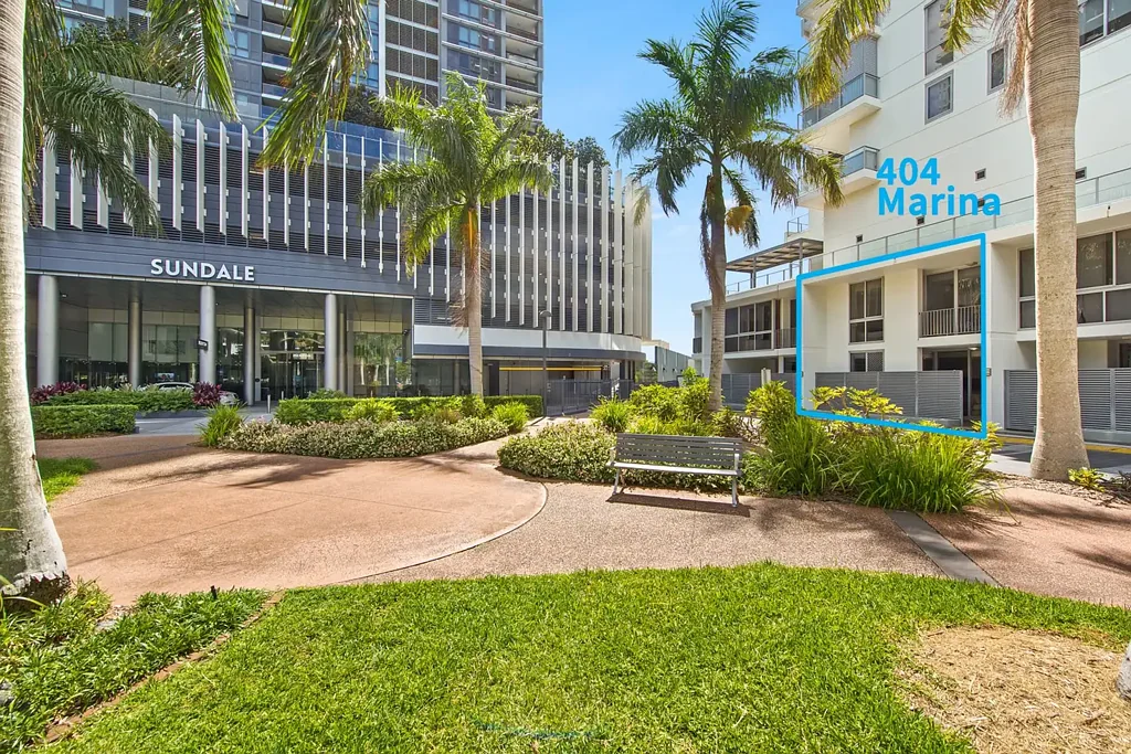 Southport Inner City Villa for Rent