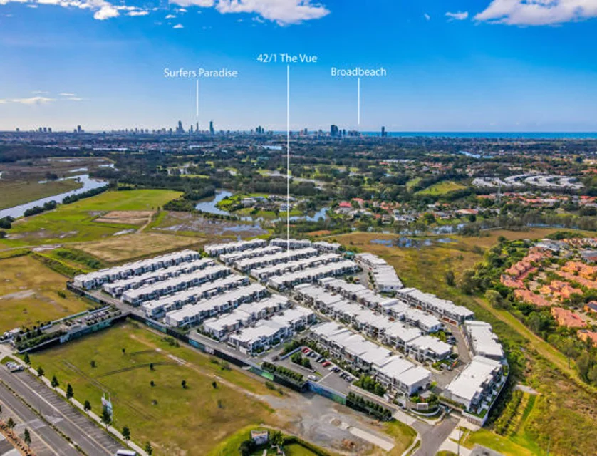 42/1 Vue Boulevard, Robina, Gold Coast, 3房, 2浴, Townhouse