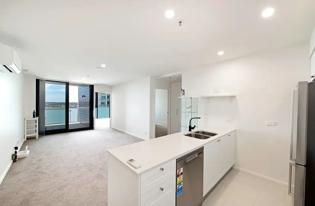 Two-Bedroom Apartment With Stunning Lake Views