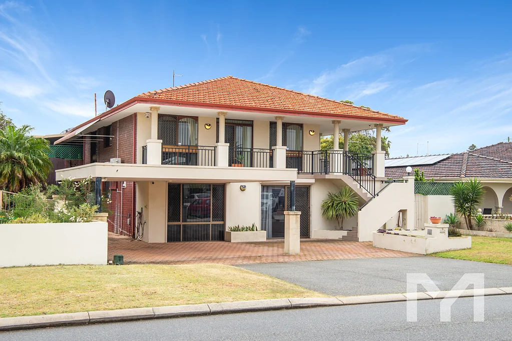 18 Duffield Avenue, Beaconsfield, WA 6162