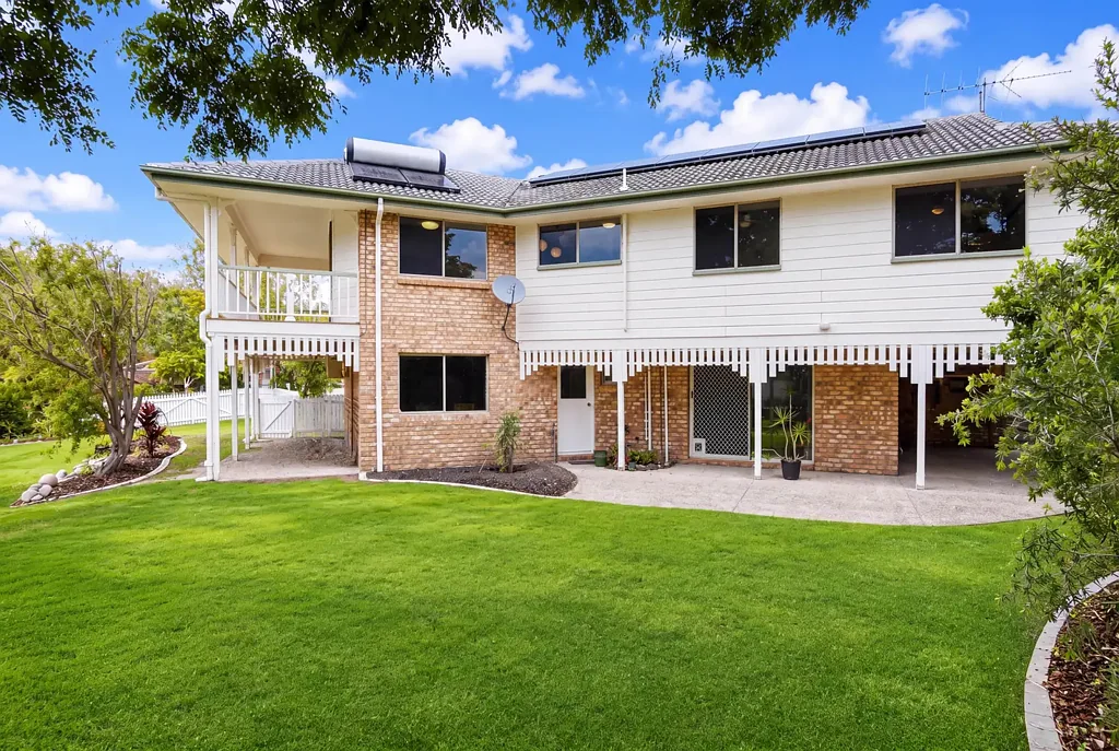 Shailer Park 4房 位于优质地段的精心翻新家庭住宅 AN EXQUISITELY RENOVATED FAMILY CREATION IN A PREMIER POCKET