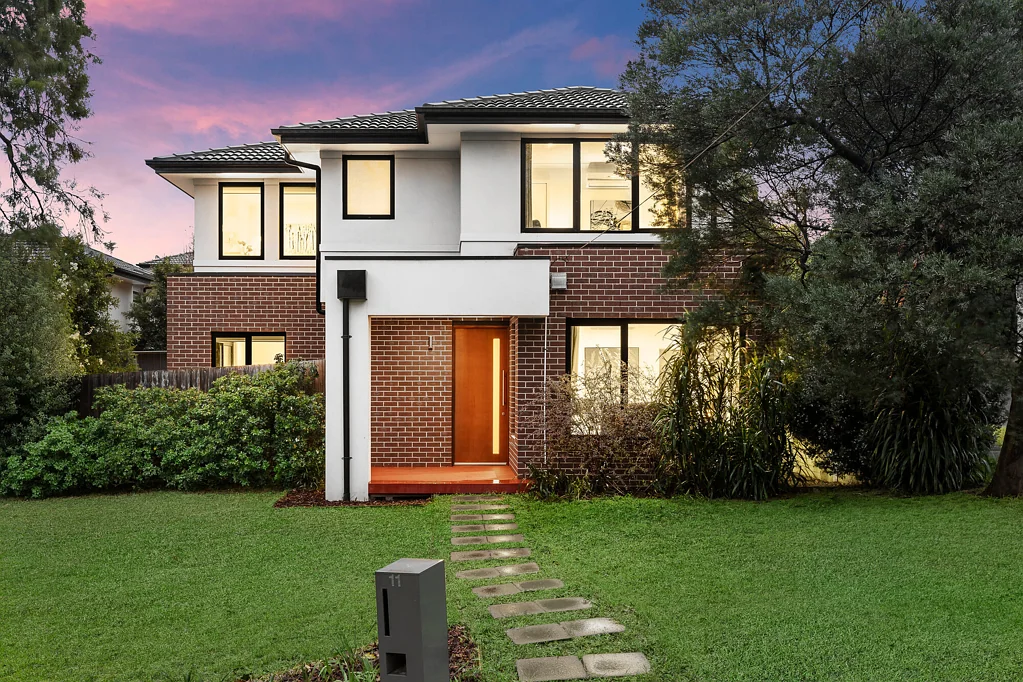 11 Milton Crescent, Box Hill South, VIC 3128