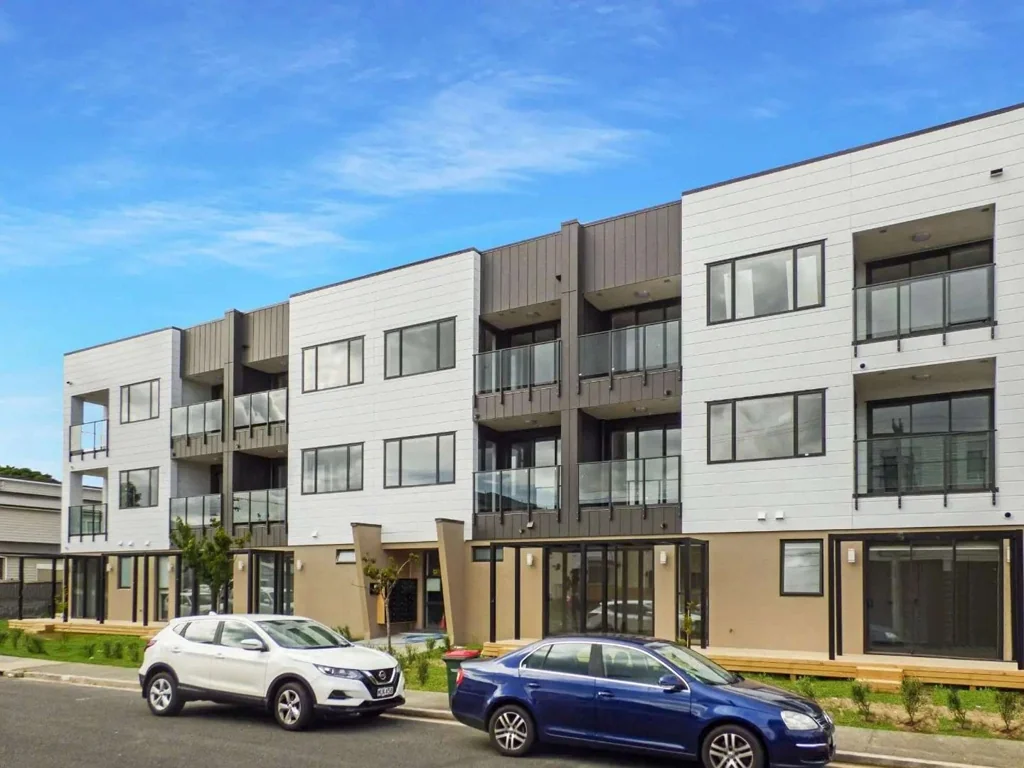 Near New Sandringham Studio Apartment