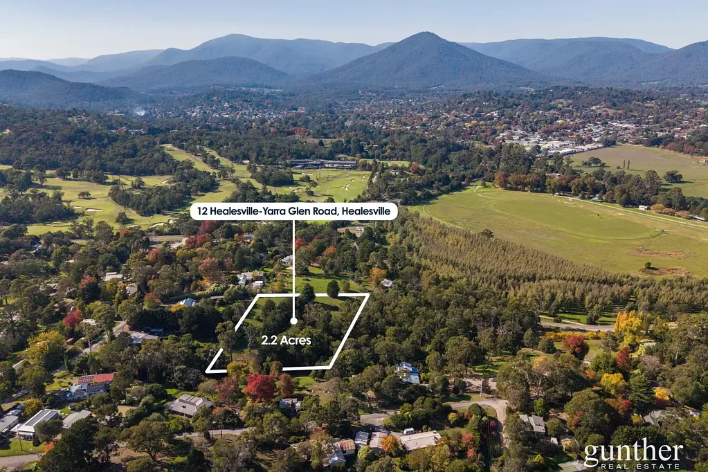 Healesville Peaceful Acreage with Stunning Views