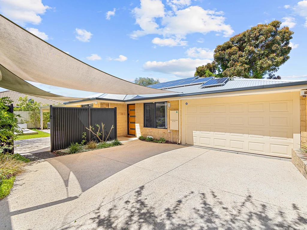 68A Rennie Crescent South, Hilton, WA 6163