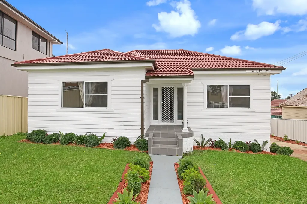 MODERN FAMILY HOME IN A PRIME LOCATION