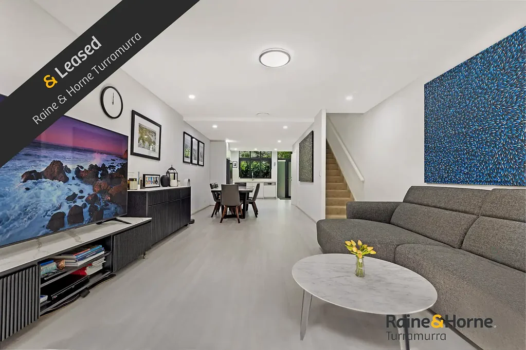 Another One LEASED by Louisa Liu!