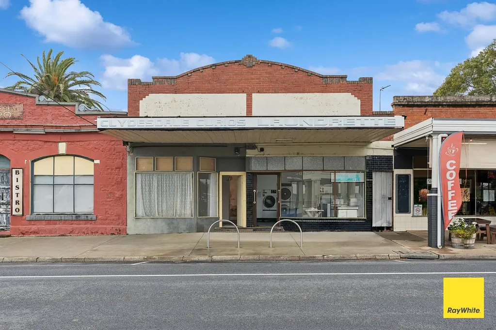 Avoca 4 Slaapkamer Previous contract failed to settle - the vendors are committed to achieving an immediate sale. Buyers are encouraged to act quickly.