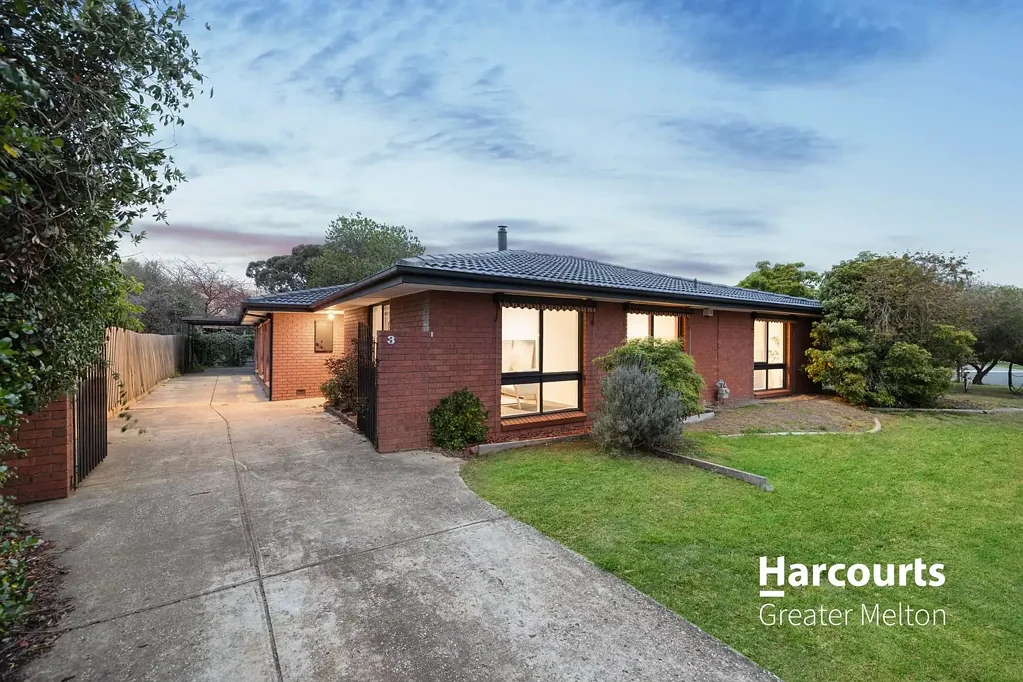 Melton West 4ਬੈੱਡਰੂਮ Spacious Family Living in a Prime Melton West Court Location