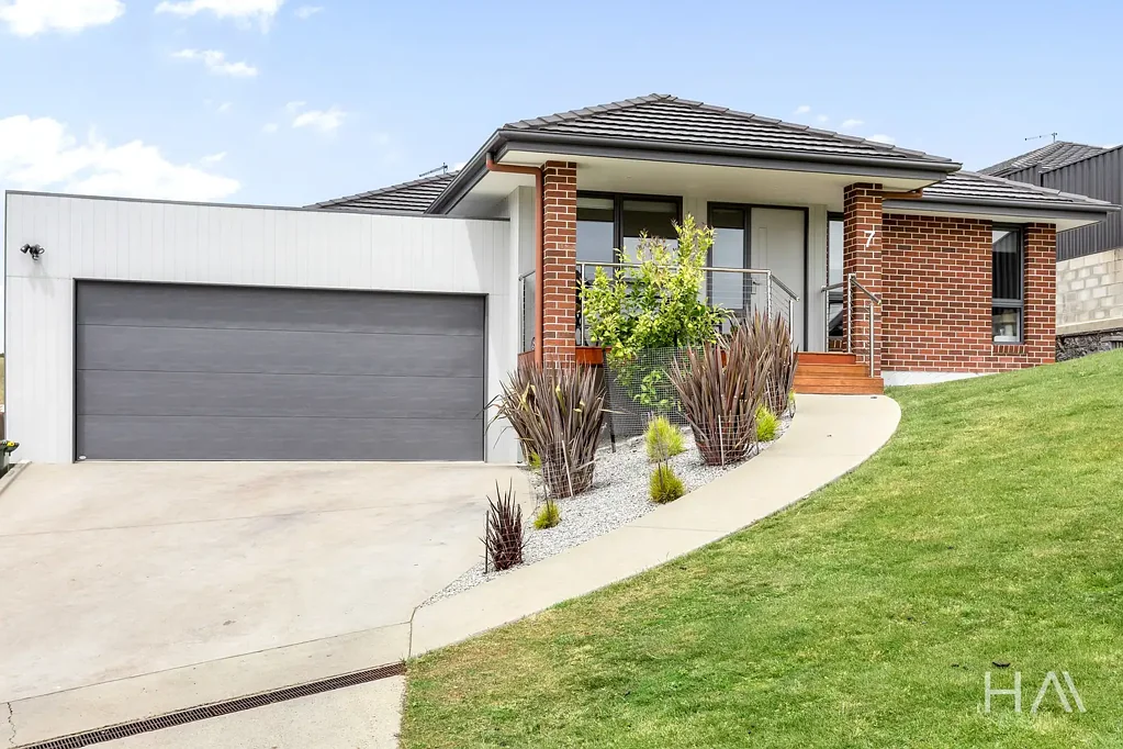 7 Meadow Court, Riverside, TAS 7250