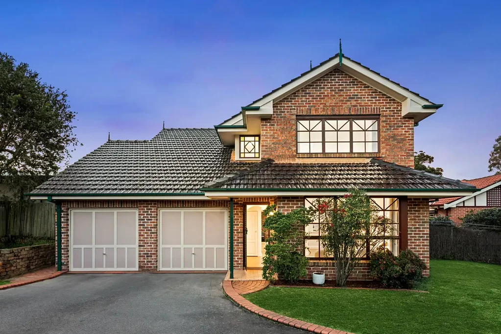 Blakehurst 5ਬੈੱਡਰੂਮ Expansive, freestanding townhouse with dual access