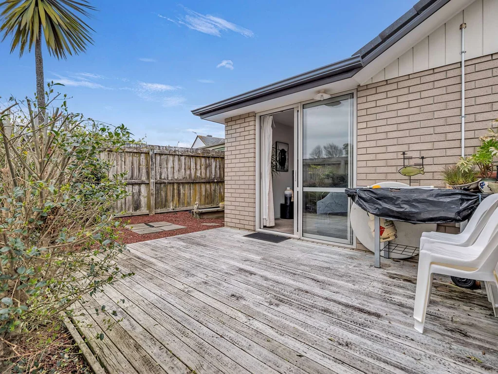 Pukekohe 2部屋 A Rare Find Just Steps from Town