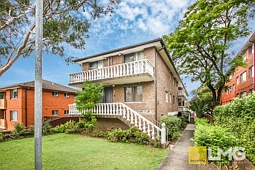 2/11 The Crescent, Berala