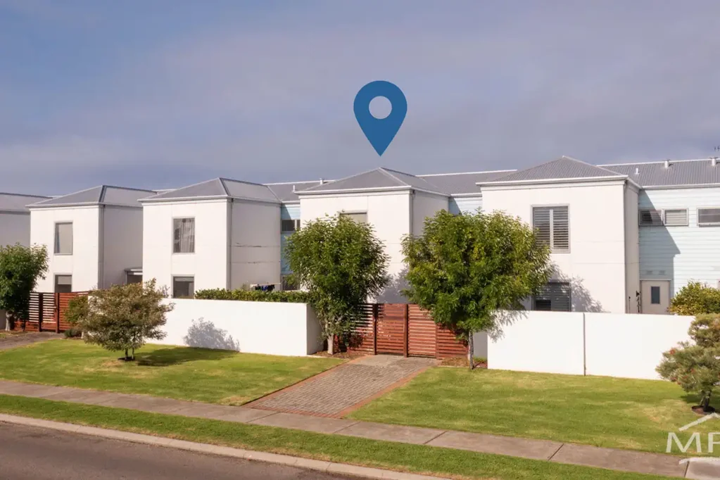 Centennial Park 2房  CONTEMPORARY TOWNHOUSE INVESTMENT CLOSE TO THE CBD