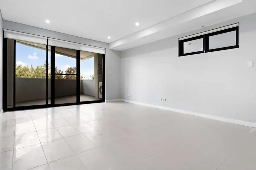 Homebush 2 Slaapkamer MODERN LIVING WITH 6.3% RETURN POTENTIAL