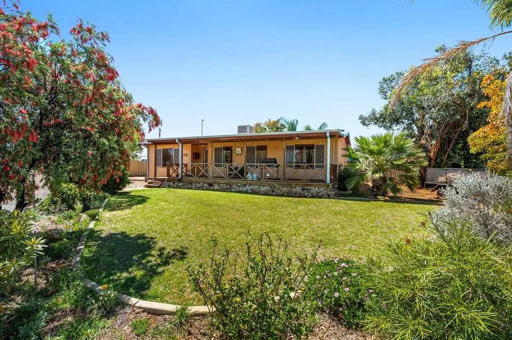 114 Sylvester Street, Coolgardie, WA 6429