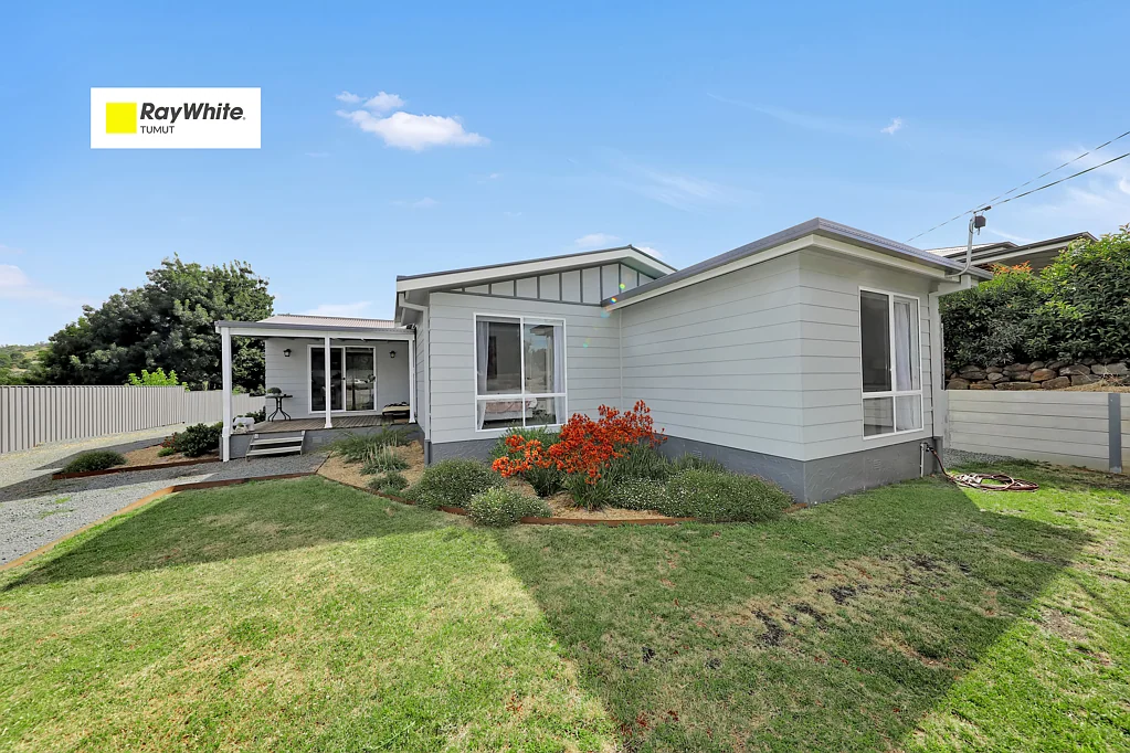 36 Lynch Street, Adelong, NSW 2729