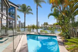 2/7 Inga Avenue, Surfers Paradise