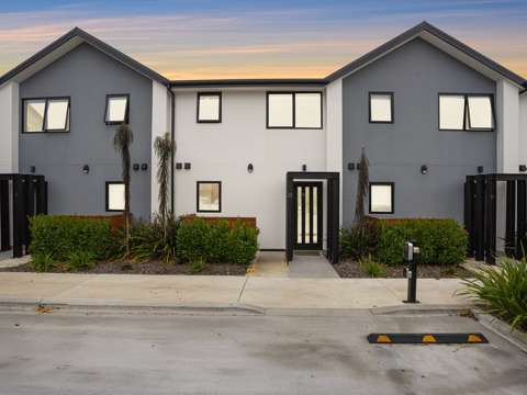 Sydenham 2部屋 Must be sold this week $499,000
