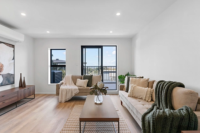 25 Warren Avenue, Three Kings, Auckland City