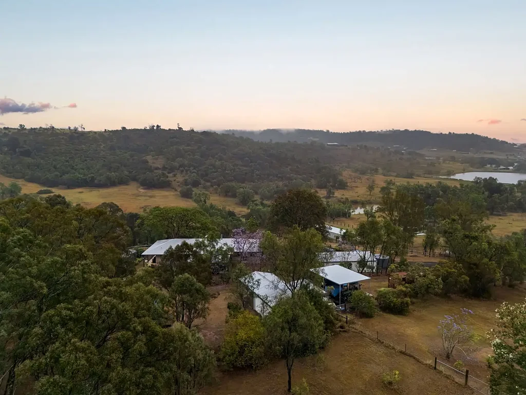 Summerholm 4Kwarto Welcome to Blue Sky Park - A Rare Acreage Masterpiece Overlooking the Valley