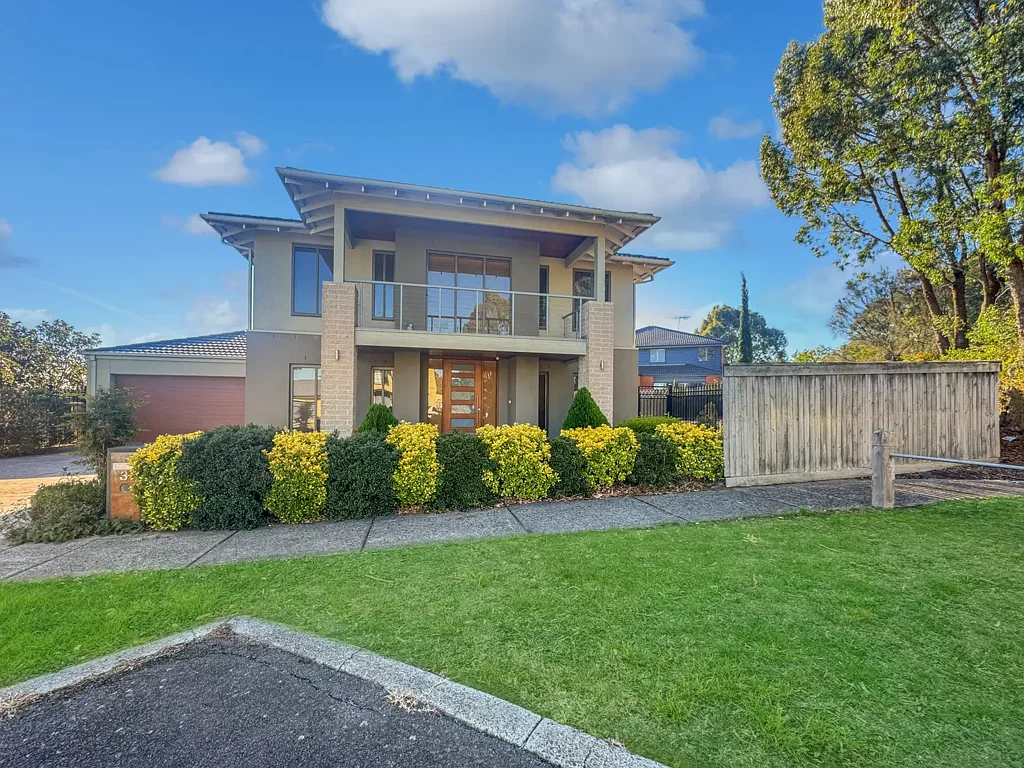 Bundoora 4Zimmer Stunning Family Home in Prime Location