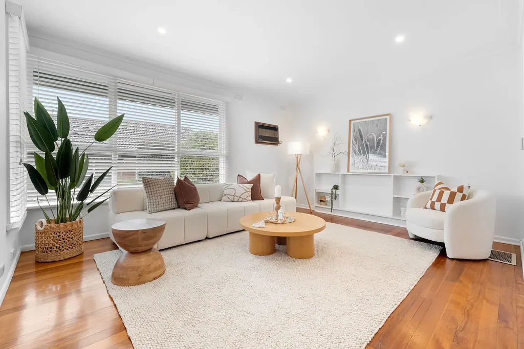 Mount Waverley 2房 轻松风格，无与伦比的便利 - 全新装修，即刻享受 Effortless Style, Unbeatable Convenience - Freshly Renovated & Ready to Enjoy